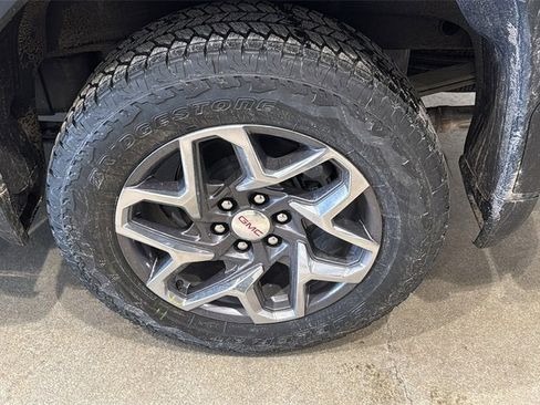 New 2026 GMC Sierra 1500 SLT w/ SLT Premium Plus Package image 10