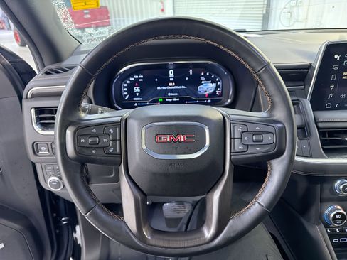 Used 2024 GMC Yukon AT4 AWD/4WD image 13
