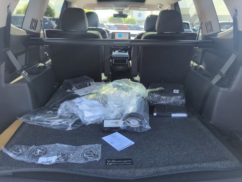 New 2026 Volkswagen Atlas SEL image 32