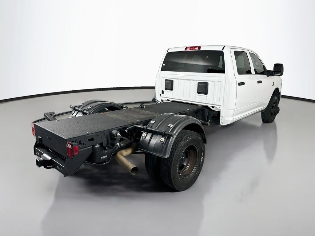 Used 2025 RAM 3500 Tradesman AWD/4WD image 7