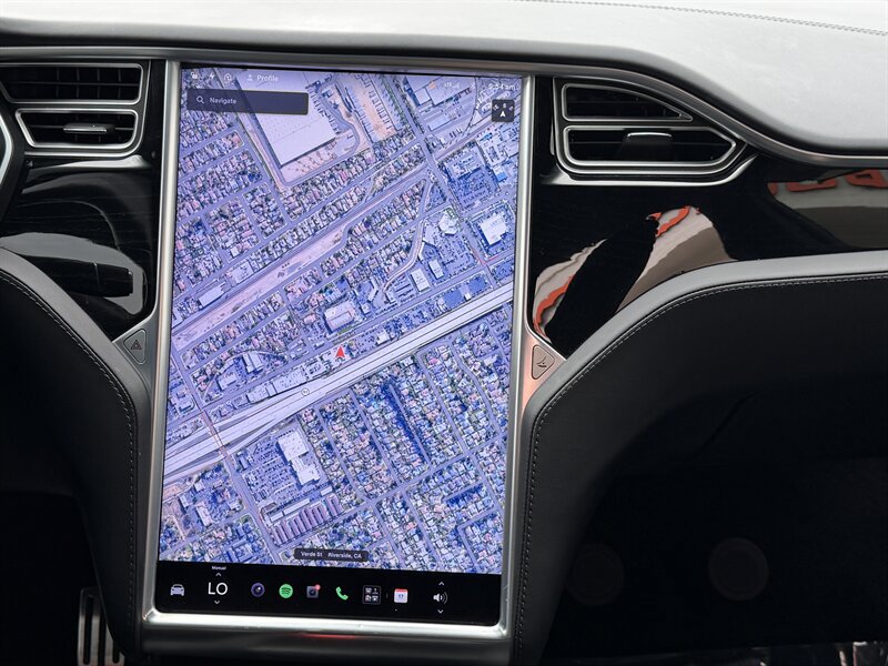 Used 2016 Tesla Model X 90D AWD/4WD image 15