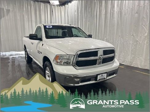 Used 2018 RAM 1500 Classic SLT AWD/4WD image 1