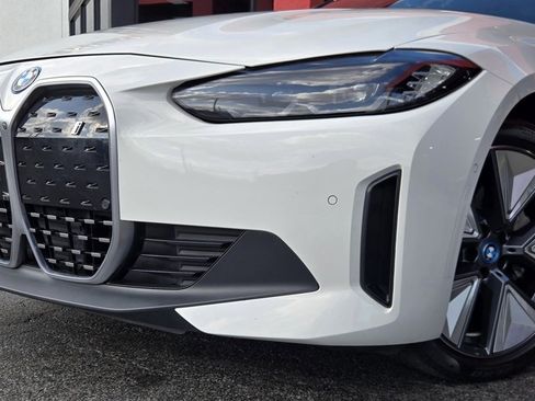 Used 2023 BMW i4 eDrive35 w/ Premium Package image 2