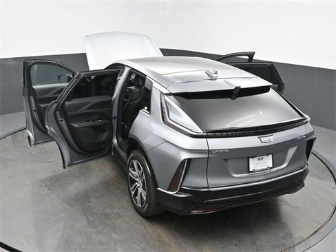 Used 2024 Cadillac Lyriq Luxury w/ LPO, Floor Liner Package image 64