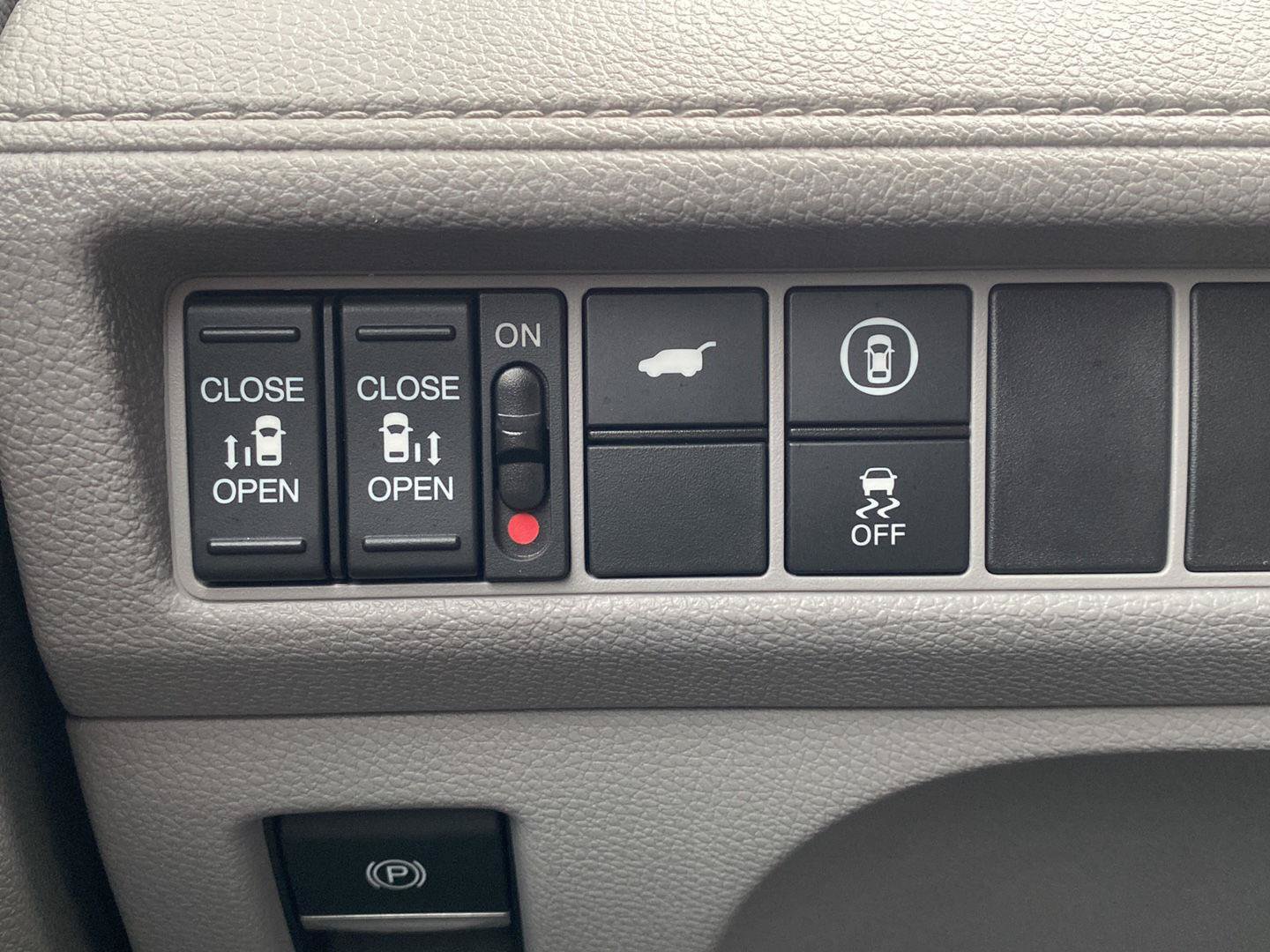 Used 2023 Honda Odyssey EX-L image 17