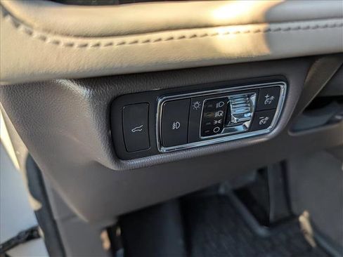 Certified 2023 Lincoln Aviator Reserve w/ Equipment Group 201A image 33