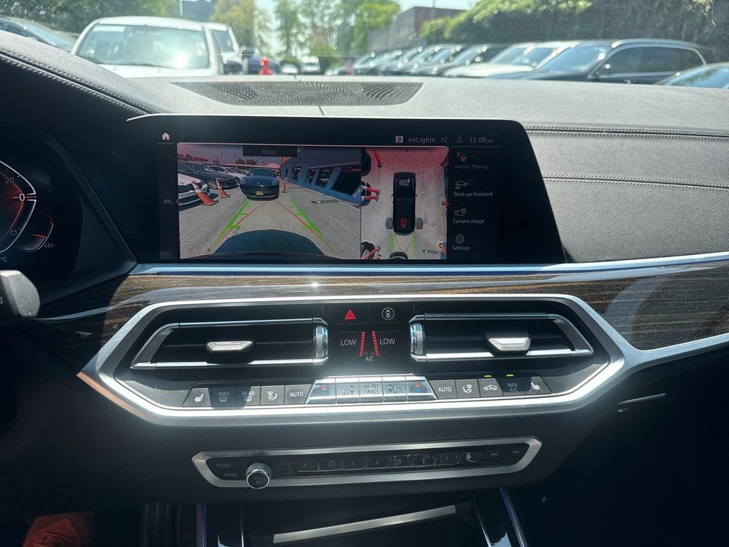 Used 2021 BMW X7 xDrive40i AWD/4WD image 57