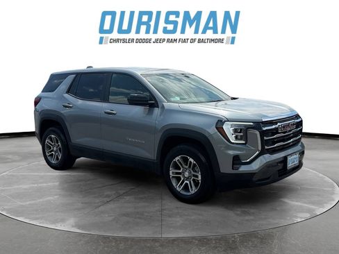 Used 2025 GMC Terrain Elevation AWD/4WD image 1
