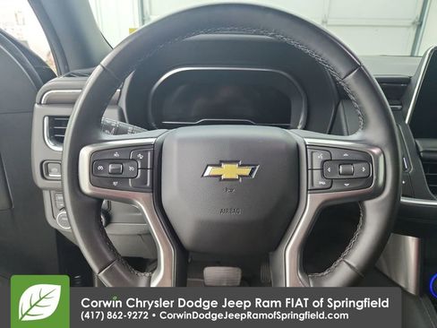 Used 2024 Chevrolet Suburban LT image 14