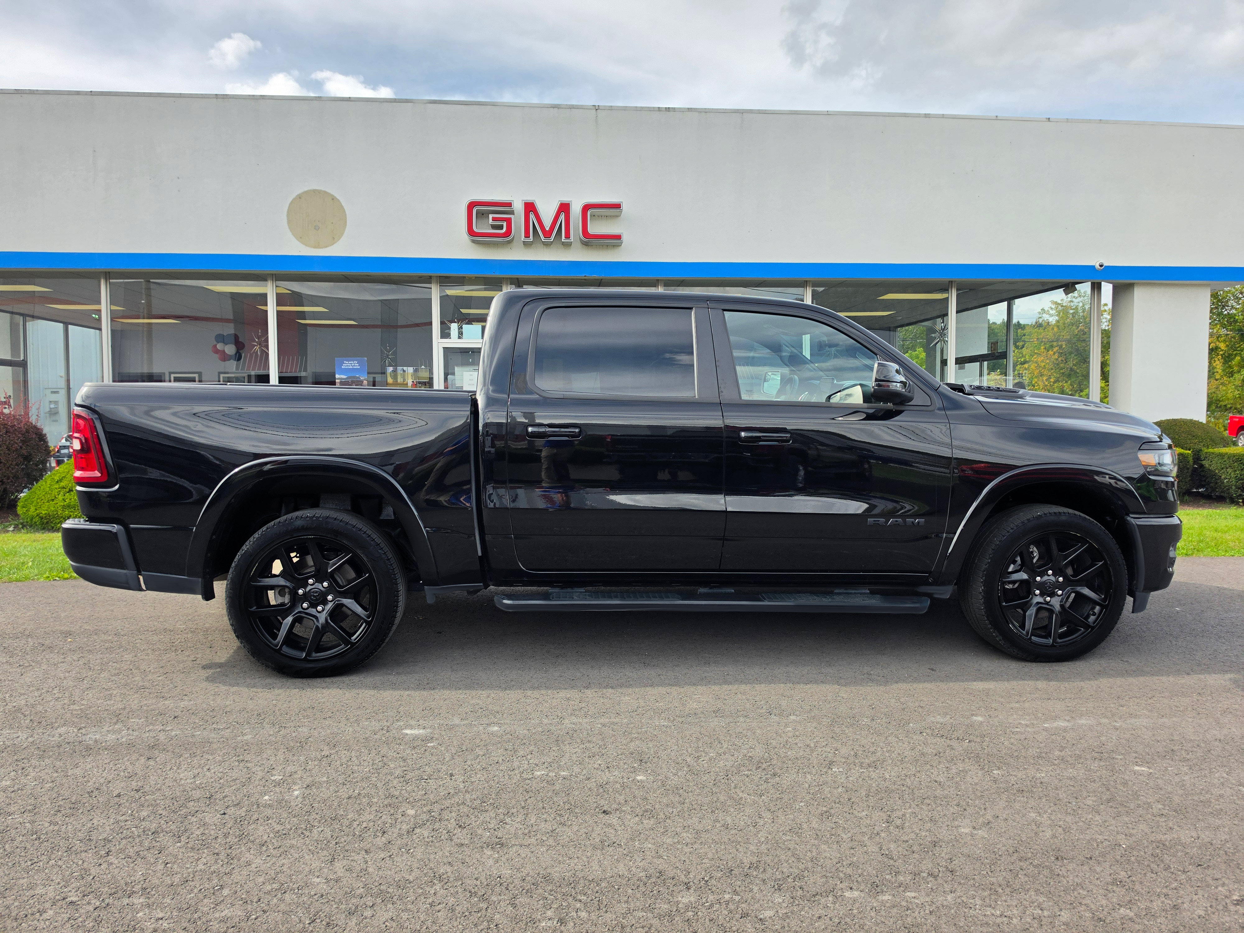 Used 2025 RAM 1500 Laramie w/ Night Edition AWD/4WD image 2