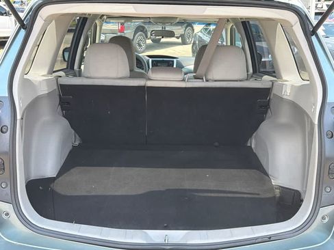 Used 2012 Subaru Forester 2.5X Premium w/ All-Weather Pkg AWD/4WD image 16