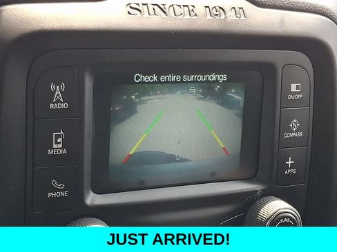 Used 2017 Jeep Renegade Altitude AWD/4WD image 17