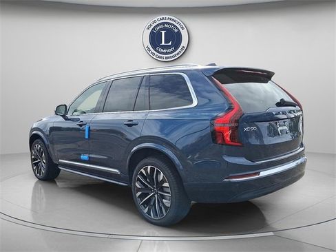 New 2026 Volvo XC90 B6 Plus w/ Protection Package Premier image 3