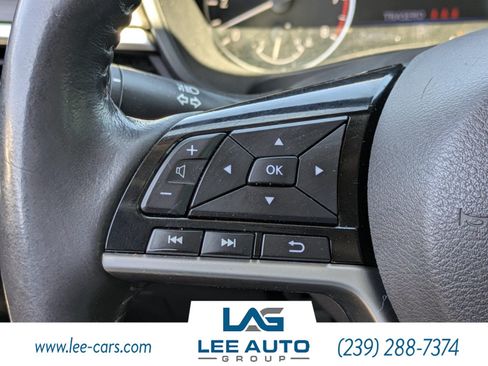 Used 2023 Nissan Altima 2.5 SL FWD image 21