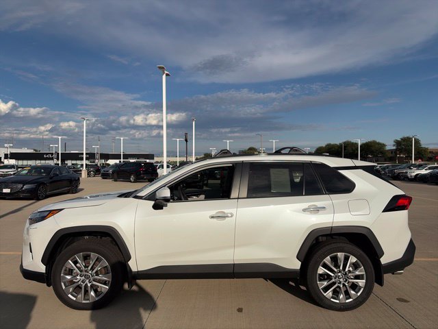 Used 2024 Toyota RAV4 Limited w/ Advanced Technology Package FWD image 4