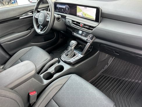Used 2025 Kia Seltos EX w/ EX Sunroof Package AWD/4WD image 15