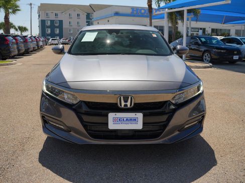 Used 2019 Honda Accord Sport image 2