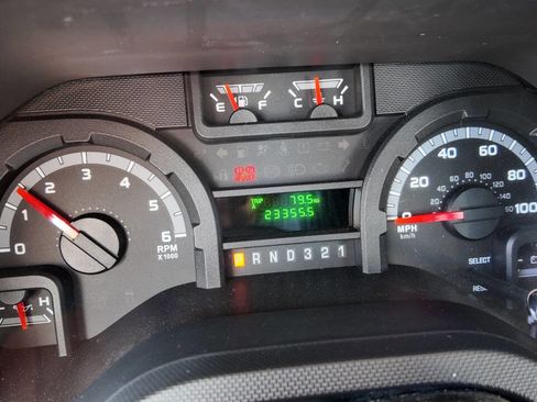 Used 2010 Ford E-450 and Econoline 450 Super Duty image 12