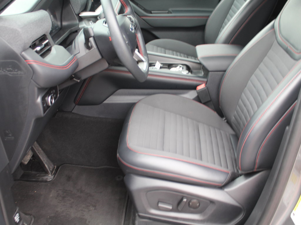 Used 2026 Ford Explorer ST-Line AWD/4WD image 9