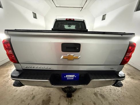 Used 2015 Chevrolet Silverado 2500 LT w/ LT Convenience Package AWD/4WD image 4