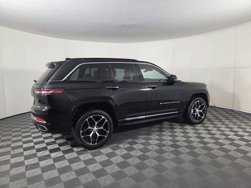Certified 2024 Jeep Grand Cherokee Summit AWD/4WD image 6