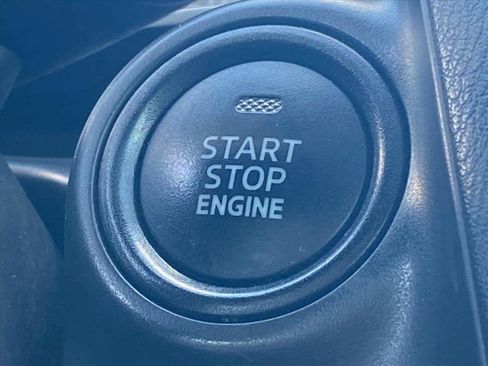 Used 2019 Toyota Yaris LE image 17