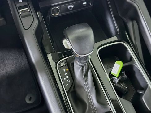 Used 2025 Kia Telluride S FWD image 25