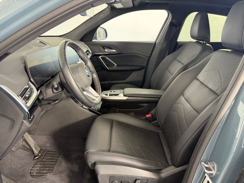 Used 2025 BMW X2 xDrive28i AWD/4WD image 5