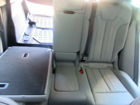 Used 2024 Audi Q5 2.0T Premium Plus w/ Premium Plus Package AWD/4WD image 38