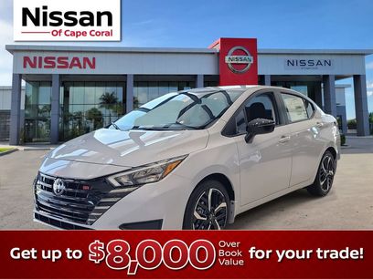 New 2025 Nissan Versa SR w/ Trunk Package