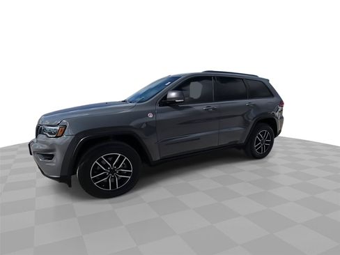 Used 2020 Jeep Grand Cherokee Trailhawk w/ Premium Lighting Group AWD/4WD image 4