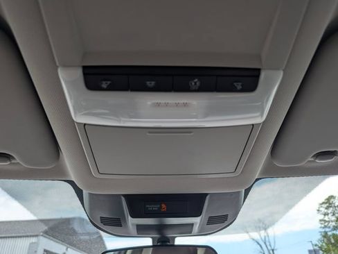 Used 2021 Nissan Rogue S AWD/4WD image 25