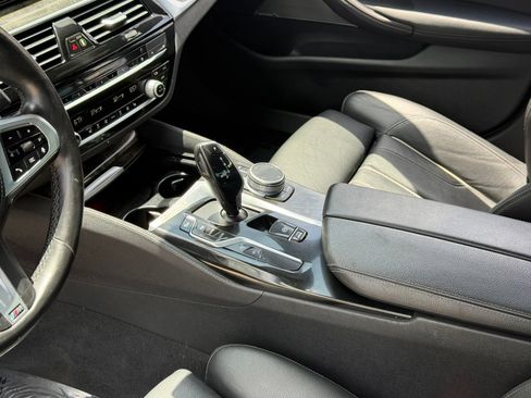 Used 2021 BMW 540i w/ M Sport Package RWD image 17