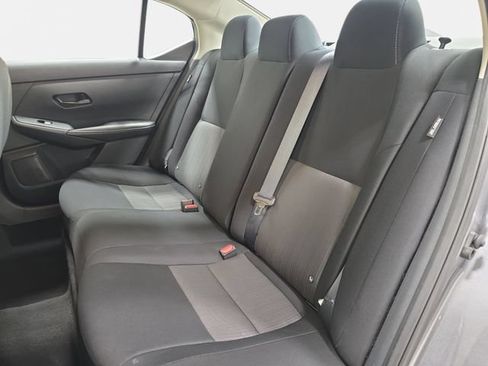 Used 2024 Nissan Sentra SV FWD image 13