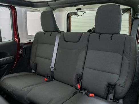 Used 2021 Jeep Wrangler Unlimited Sahara w/ Safety Group AWD/4WD image 24