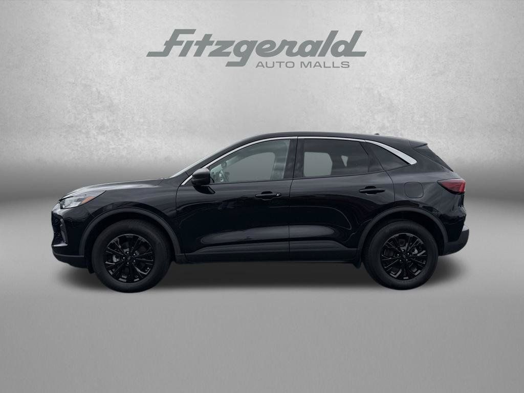 Used 2024 Ford Escape Active AWD/4WD image 5