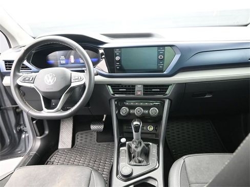 Used 2024 Volkswagen Taos SE image 24