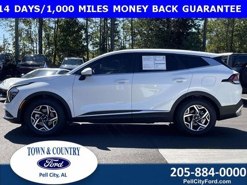 Used 2023 Kia Sportage LX image 28