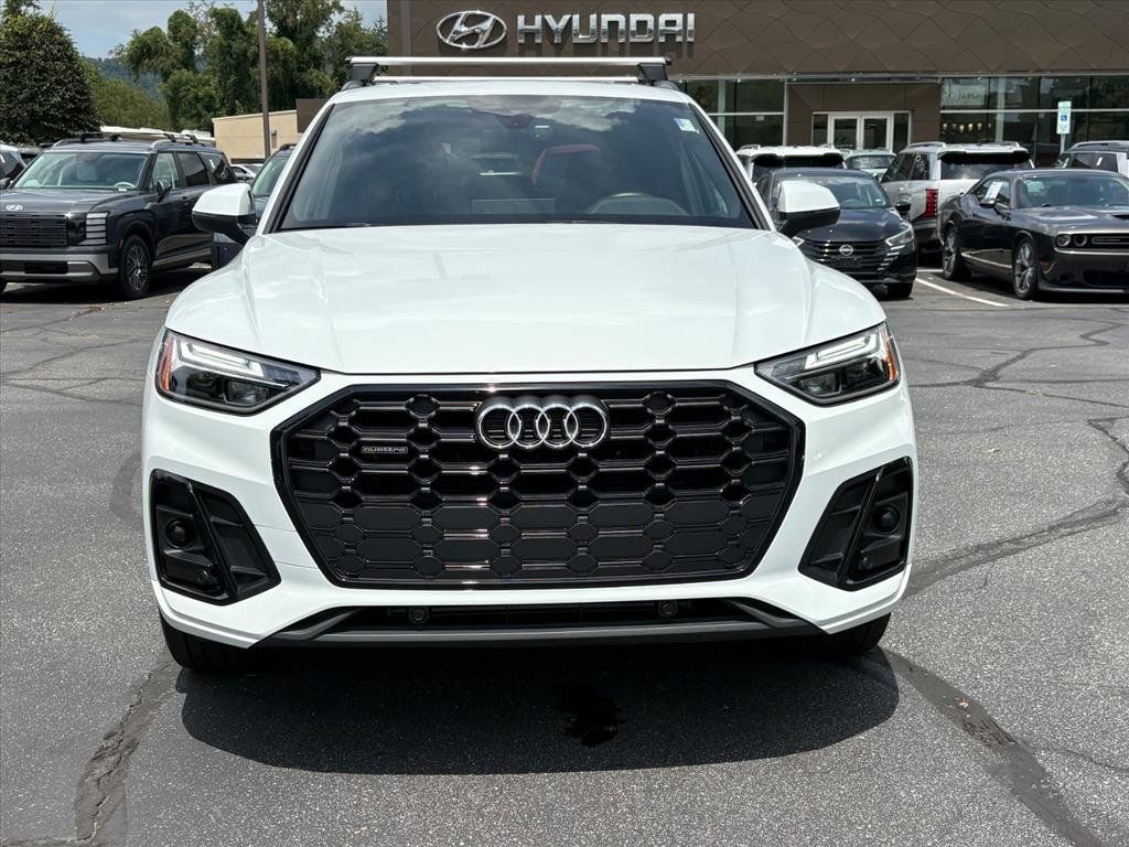 Used 2025 Audi Q5 2.0T Premium AWD/4WD image 2