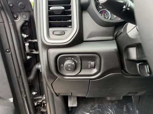 New 2026 RAM 2500 Big Horn AWD/4WD image 21