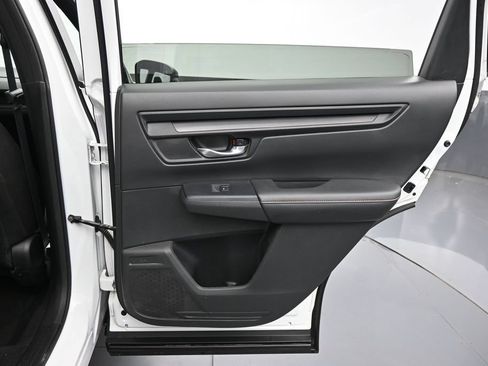 Certified 2023 Honda CR-V Sport image 31