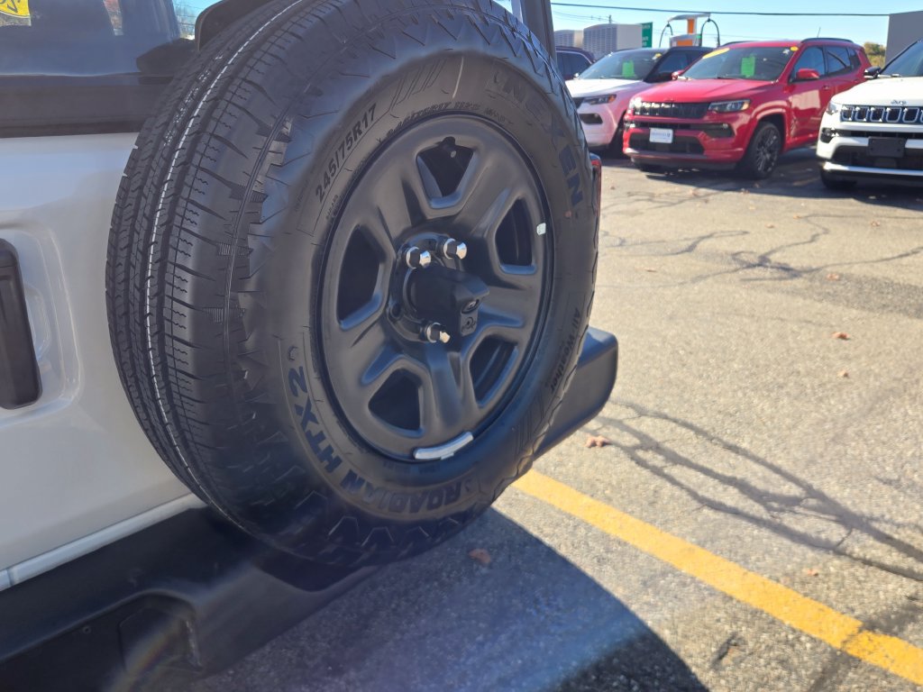 Used 2025 Jeep Wrangler Unlimited Sport AWD/4WD image 8