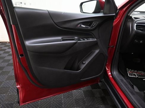 Used 2019 Chevrolet Equinox LT w/ Driver Convenience Package image 35