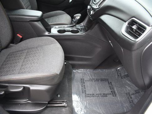 Used 2024 Chevrolet Equinox LT AWD/4WD image 25
