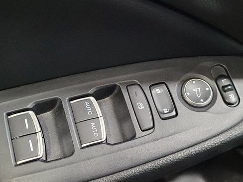 Used 2018 Honda Accord LX image 27