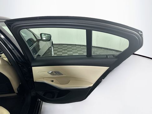 Used 2023 BMW 330e 330e image 32