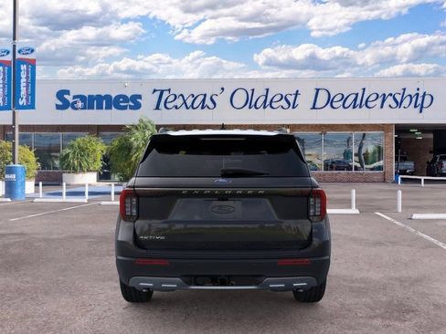 New 2026 Ford Explorer Active w/ Active Comfort Package RWD image 5