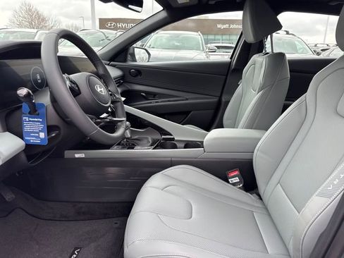 New 2026 Hyundai Elantra Limited FWD image 11