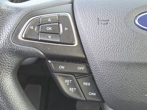Used 2017 Ford Escape S FWD image 6