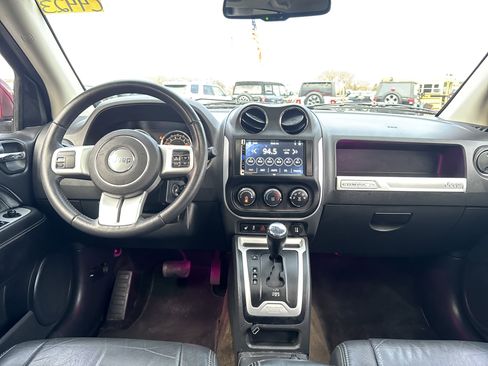 Used 2017 Jeep Compass High Altitude image 28